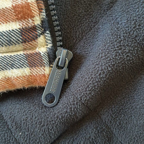 LAST CHANCE: 🤩 Abercrombie Kids Plaid Coat - Picture 3 of 4